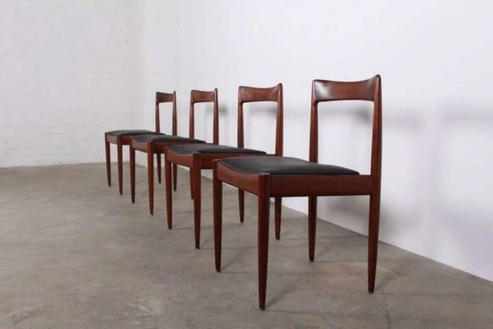 4 "ASTRID" rozenhouten stoelen