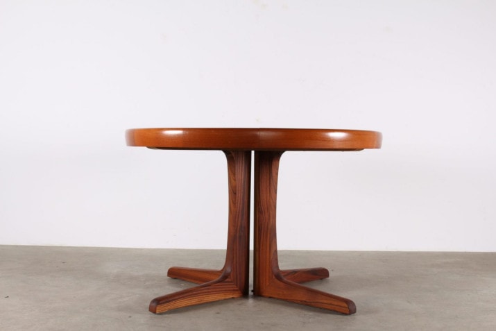 Danish extension table