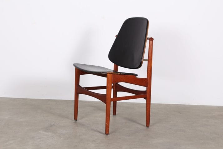 Leather and teak chair Arne Hovmand Olsen