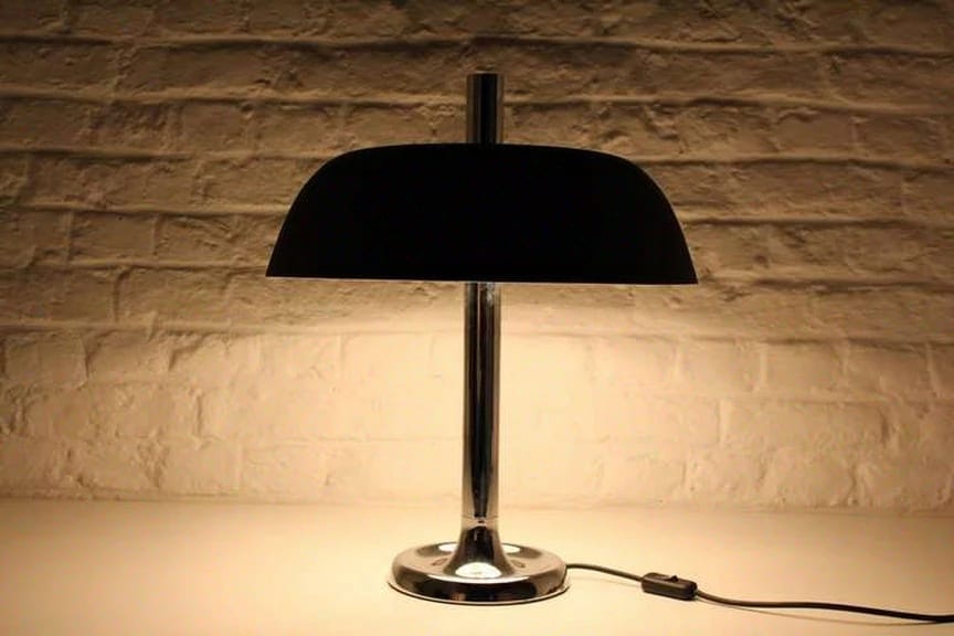 7377" Hillebrand lamp