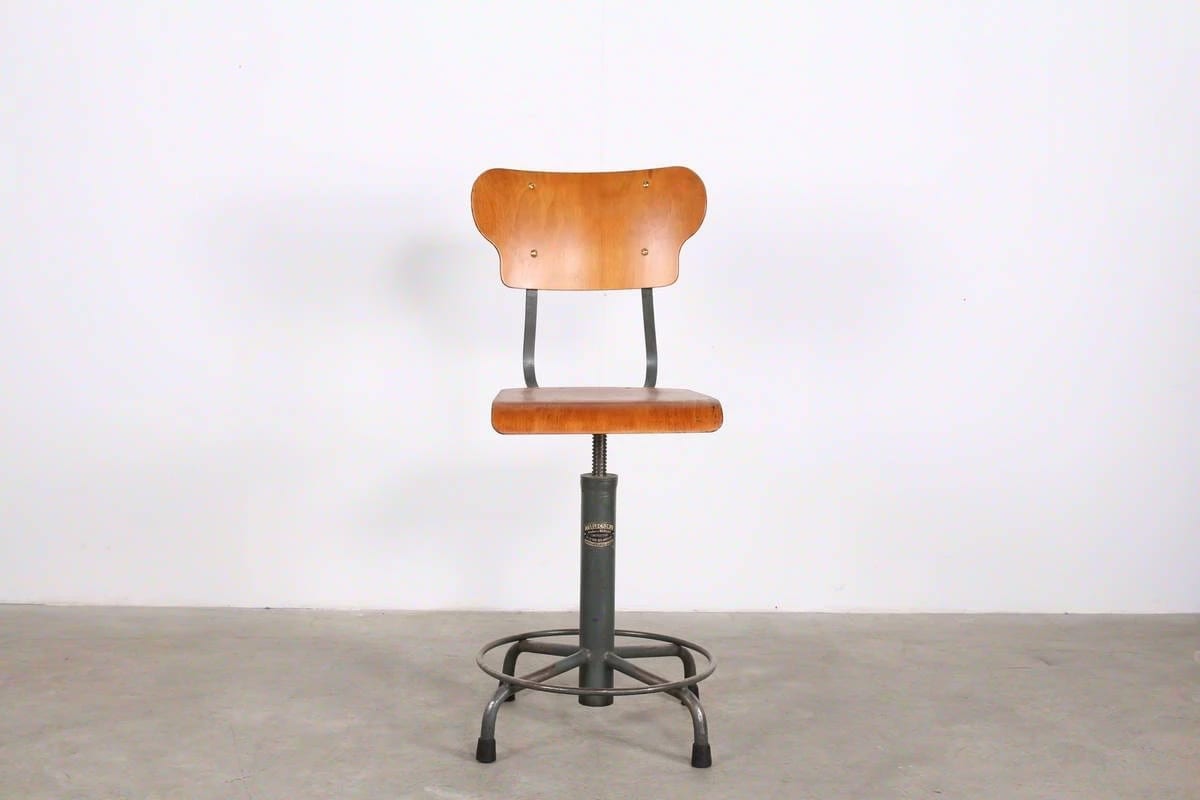 SELECTOR" industrial stool