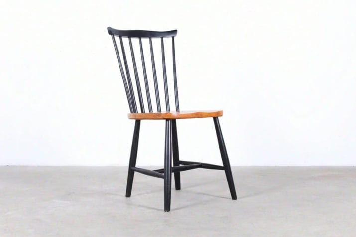 8 "SH 41" stoelen - Yngve Ekström