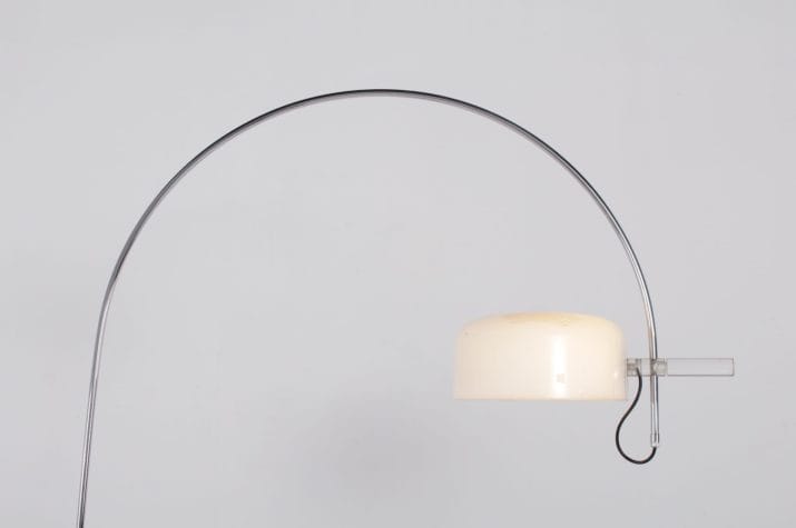 Adjustable arc floor lamp