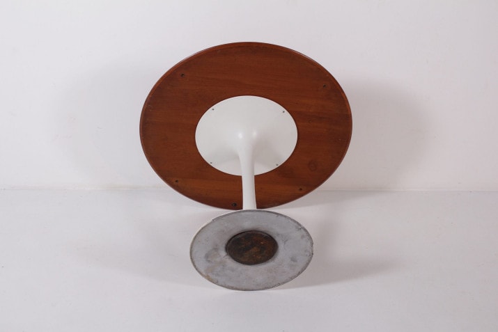 Tulip table with teak top