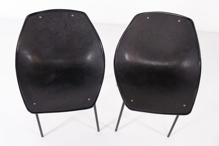 2 Pierre Guariche "schelp" stoelen