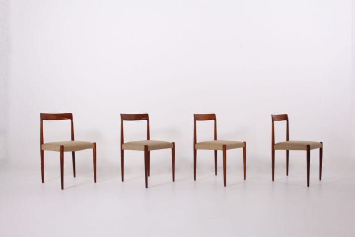 4 Scandinavian chairs in rosewood