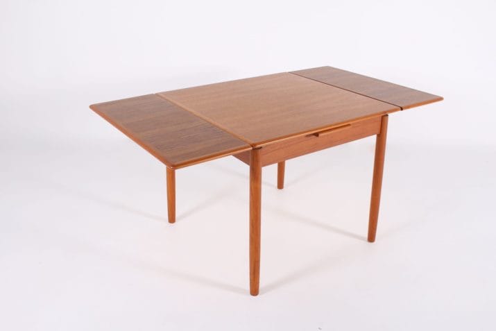 table carrée allonges danemark 4