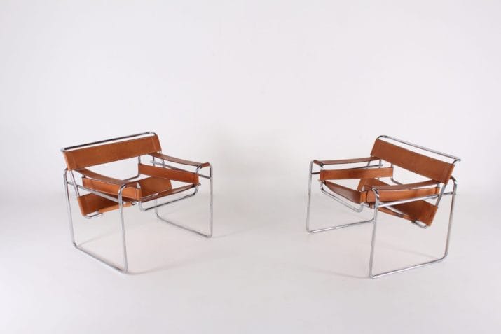 Pair of "Wassily" armchairs in fawn leather / cognac after M. Breuer