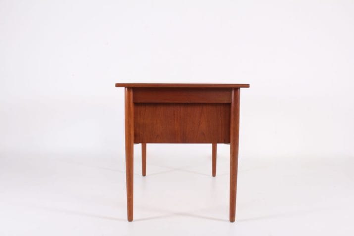 Elegant little Danish desk