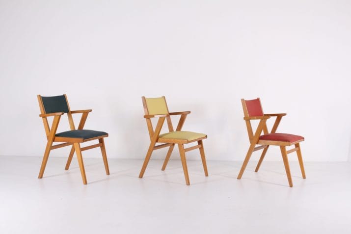 Trois fauteuils français vinyl skaï 2