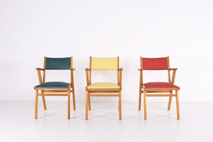 Trois fauteuils français vinyl skaï 4