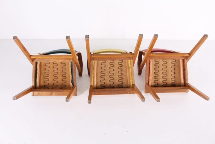 Trois fauteuils français vinyl skaï 8