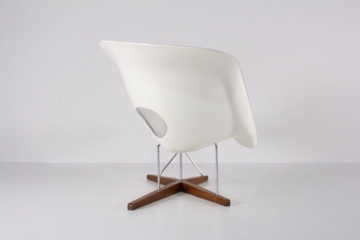 Charles & Ray Eames "The Chair