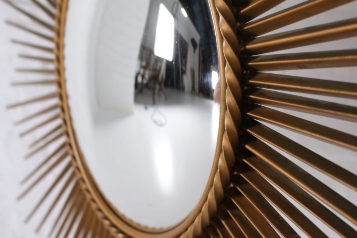Large convex sun mirror in gold plate