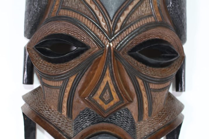 grans masque africain décoIMG 3249