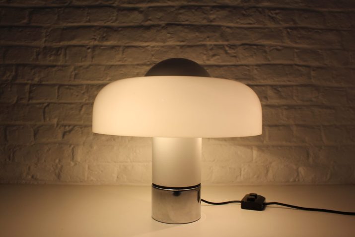 Brumbury table lamp