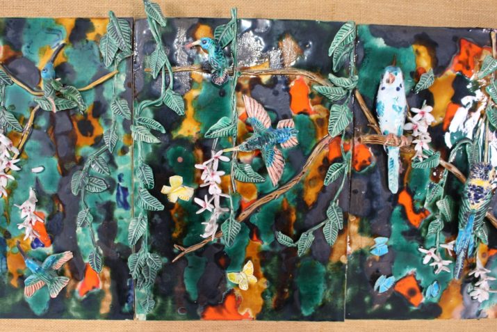 Muurcompositie met vogels in keramiek 1977