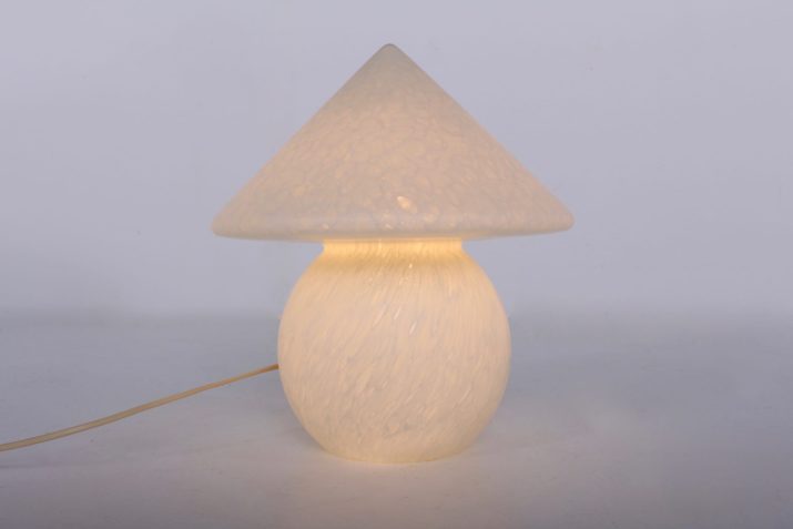 lampe champignon peill putzler pointuIMG 6282