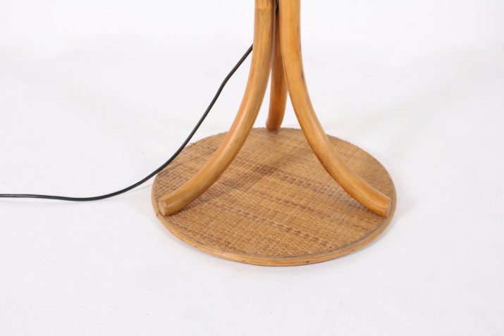Uchiwa style bamboo floor lamp