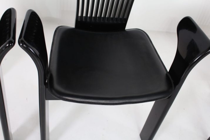 4 Pietro Costantini stoelen