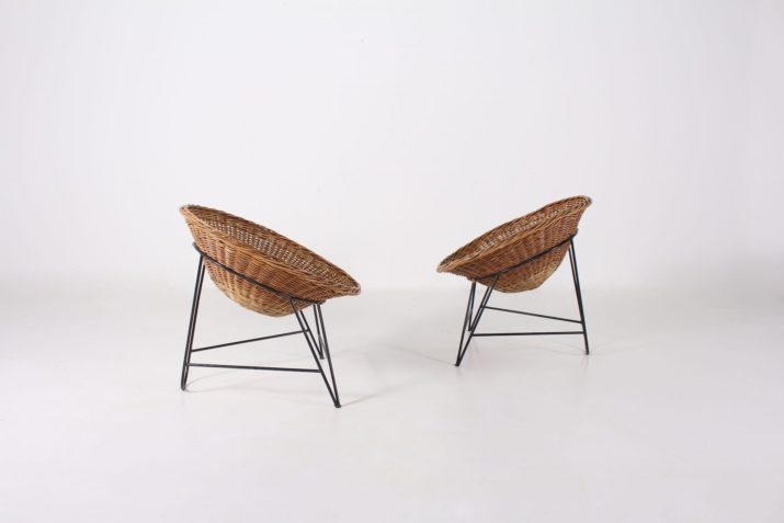 Paar rieten fauteuils in de stijl van Matégot