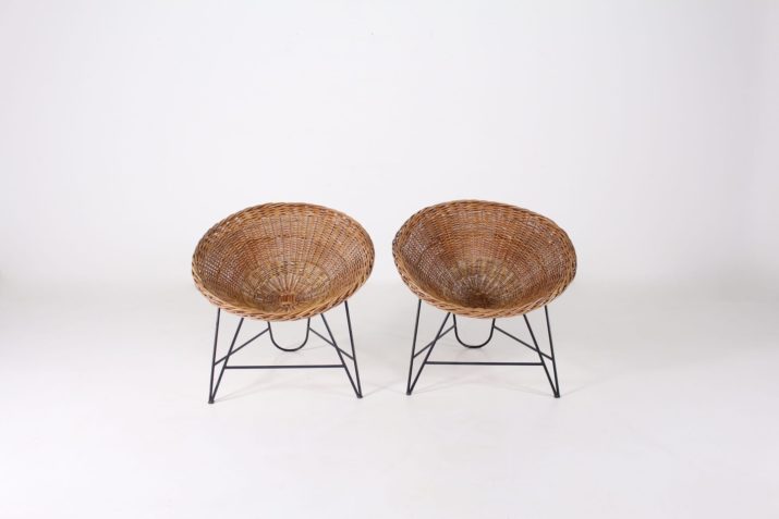 Paar rieten fauteuils in de stijl van Matégot