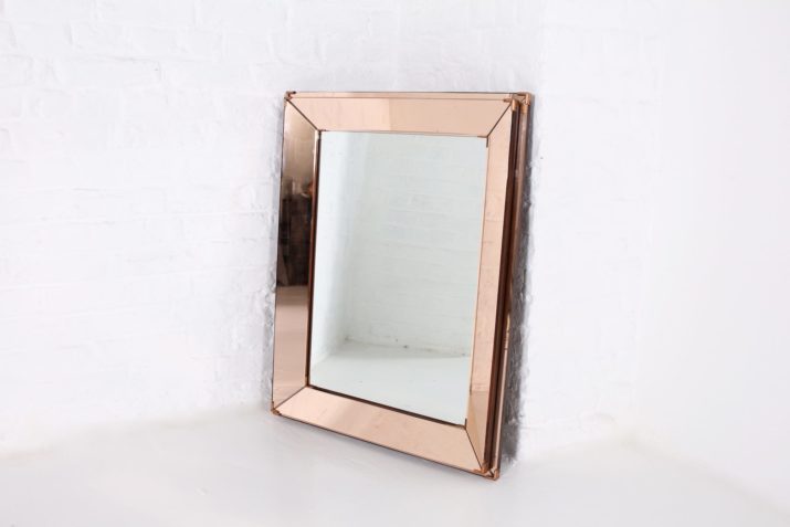 Jacques Adnet: Glazen spiegel.