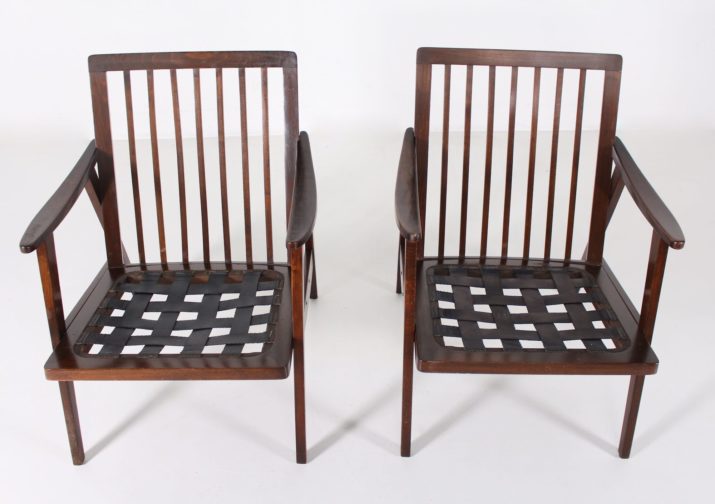 Pair of modernist "visitor" armchairs