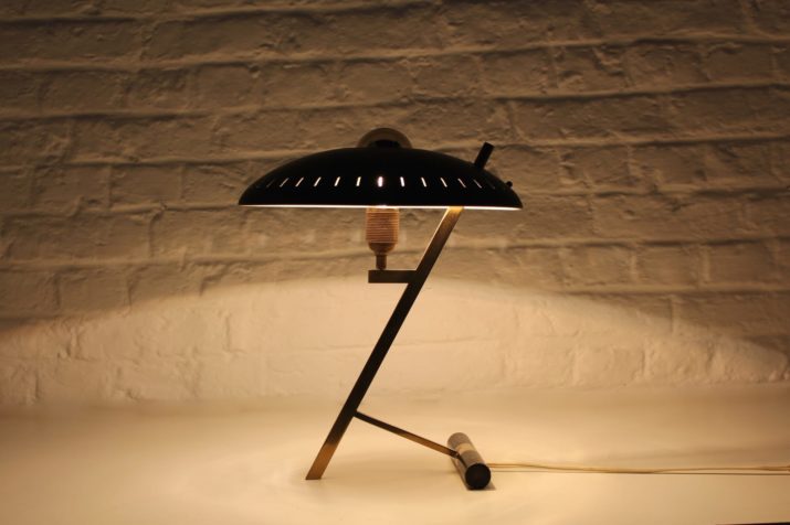 Z" or "Decora" Philips desk lamp