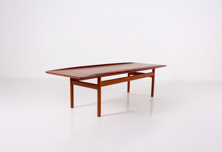 Coffee table Grete Jalk