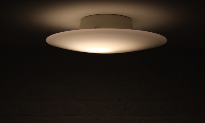 Wandlamp 'Eklipta' Arne Jacobsen & Louis Poulsen