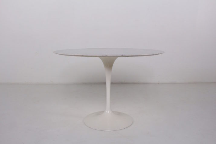 Table Knoll MarbreIMG 4858