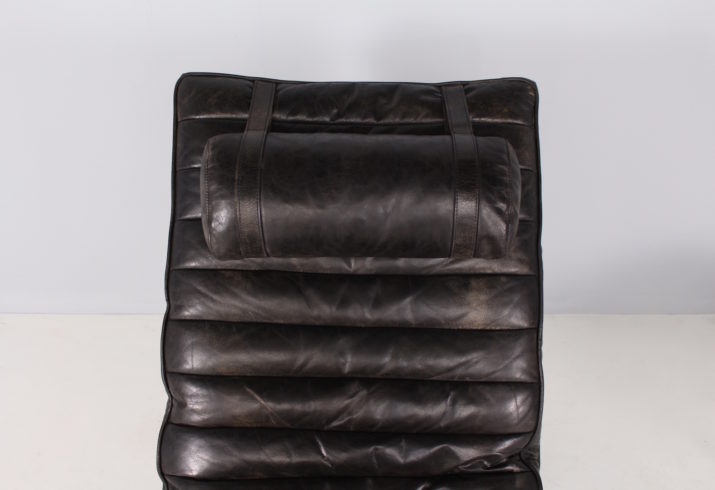 Leather armchair & its ottoman