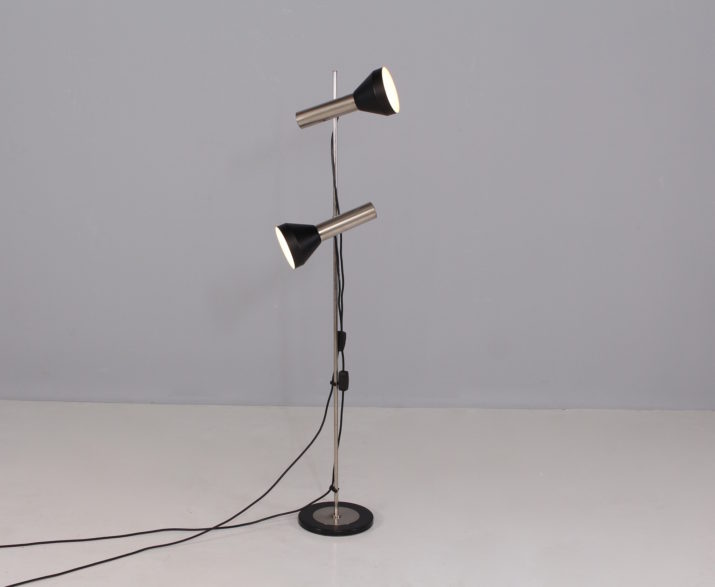 Minimalist floor lamp Erwi