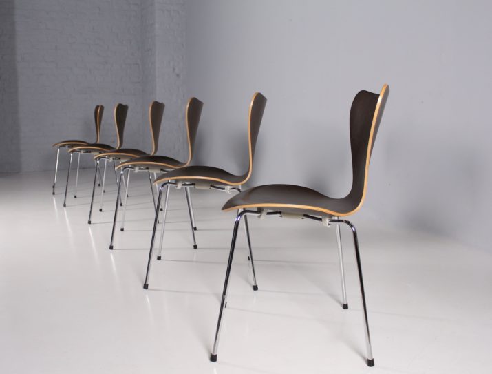 6 '3107' stoelen Arne Jacobsen & Fritz Hansen