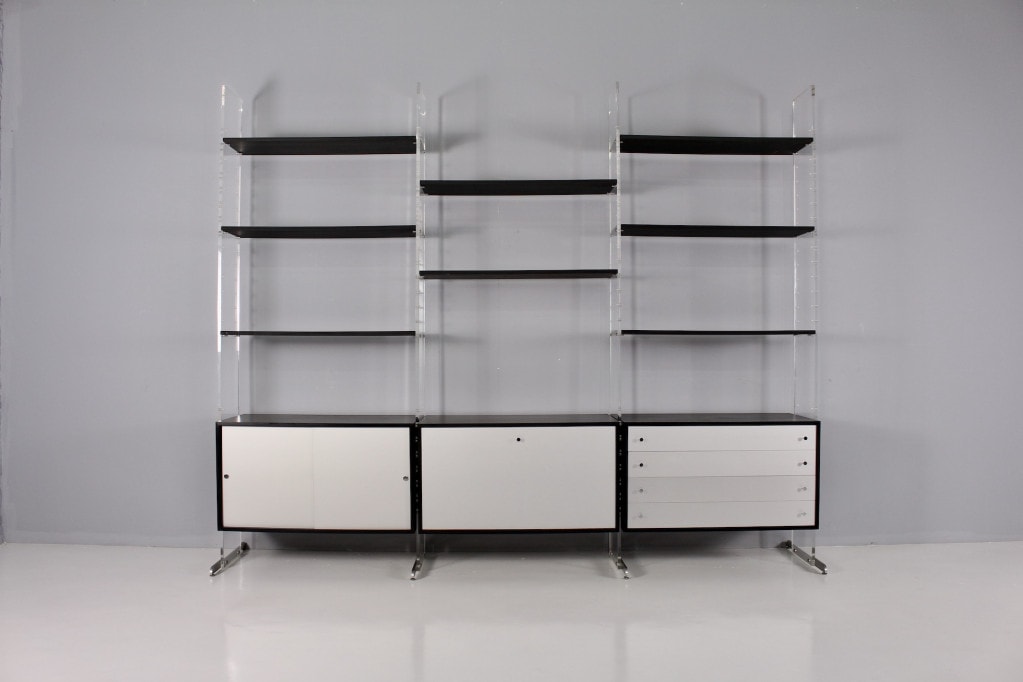 Shelf claustra Poul Norreklit and Georg PetersensShelf claustra Poul Norrelkit Georg PetersensIMG 8349