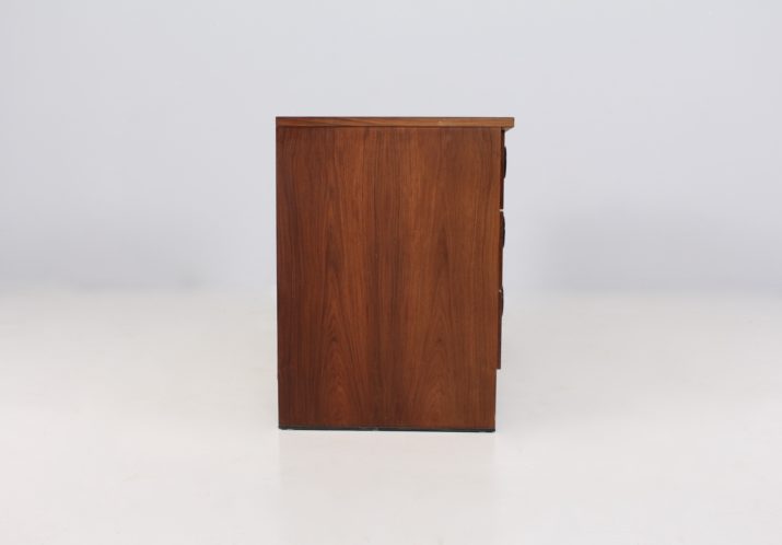 70's rosewood chest of drawers