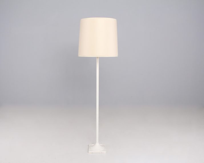 Lamp On Stand Silk Sheet Metal 1IMG 0632