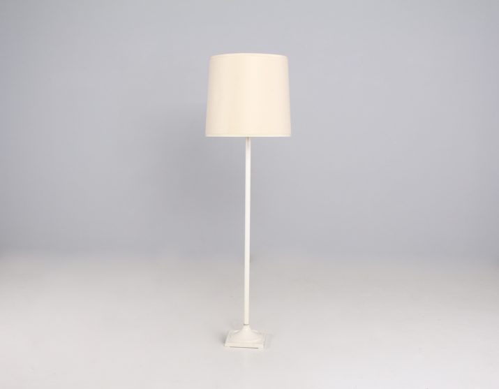Lamp On Stand Silk Sheet Metal 2IMG 0674