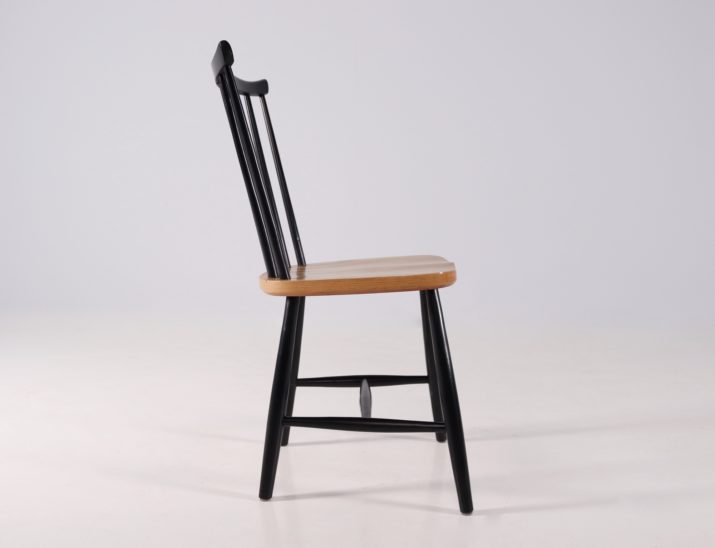 Two-colored chair Tapiovaara styleIMG 0853