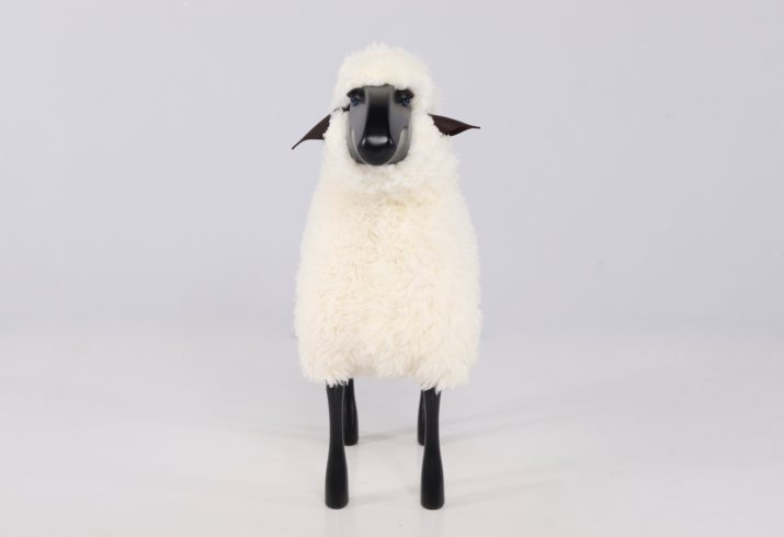 Sheep Stool (XL) Hanns Peter Krafft.