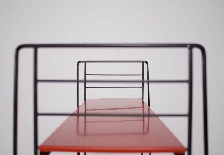 Modernist floor shelf