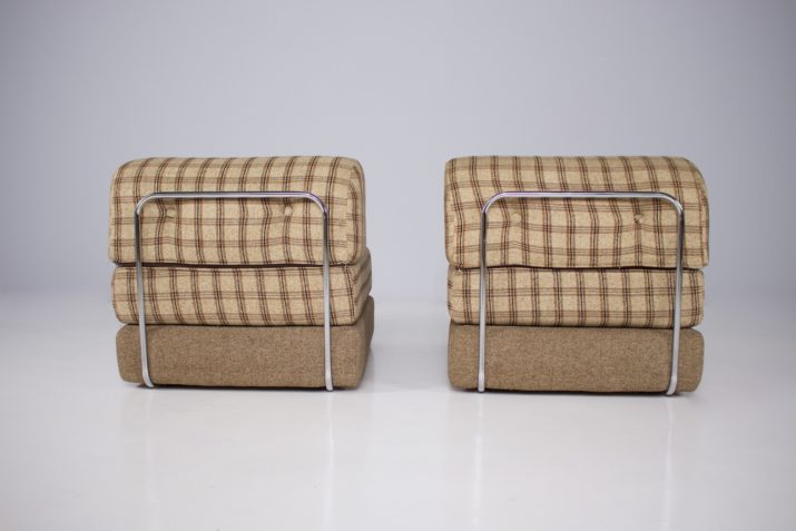 Pair of convertible armchairs / Daybed 1970's.