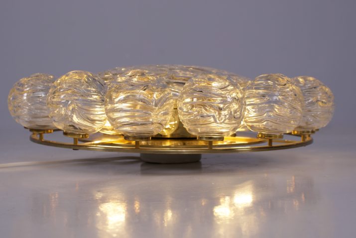 Snowball" ceiling lamp in blown glass