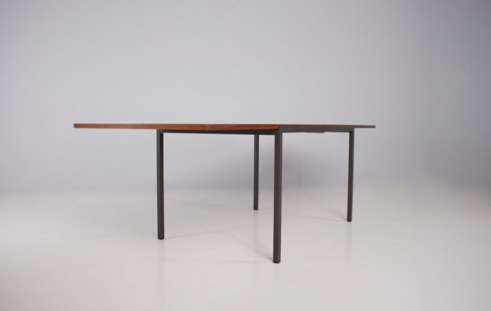 Wilhelm Renz XL table in rosewood.