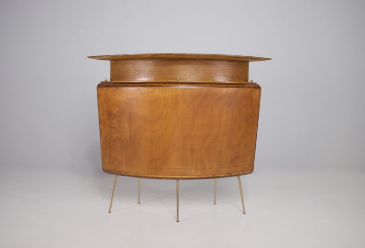 Bar with curved counter top 1950.