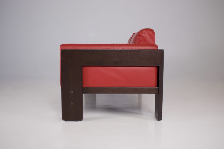 Knoll & Scarpa " Bastiano " sofa in red leather, 2 places.