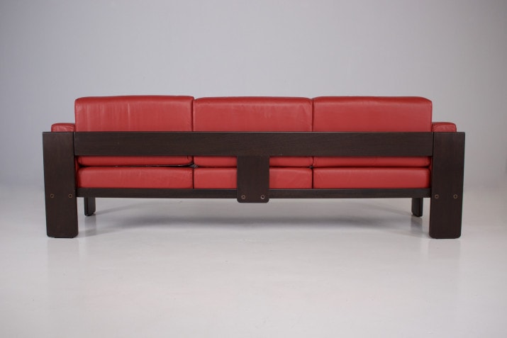 Sofa Knoll & Scarpa "Bastiano" in red leather, 3 places.