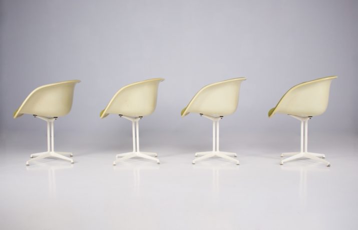 4 "La Fonda" Eames & Herman Miller chairs.