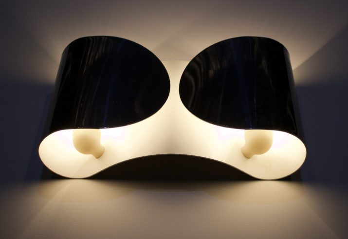 Tobia & Afra Scarpa: "Foglio" wandlamp.